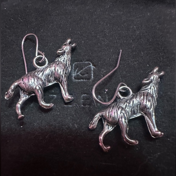 Jewelry - Silver Wolf Earrings